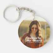 Forever in ons hart Eenvoudige foto Memorial Sleutelhanger (Voorkant)