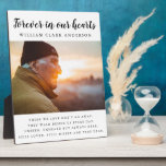 Forever in ons hart Foto gedicht Fotoplaat<br><div class="desc">Een prachtig foto-keepomwille-easel-lijst met de tekst 'Voor eeuwig in ons hart' met foto,  naam en gedicht van je geliefde.</div>