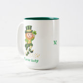 Forever Lucky Green Gnome & Monogram Tweekleurige Koffiemok (Voorkant links)