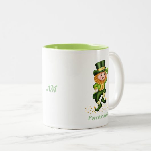Forever Lucky Green Gnome & Monogram Tweekleurige Koffiemok (Voorkant rechts)