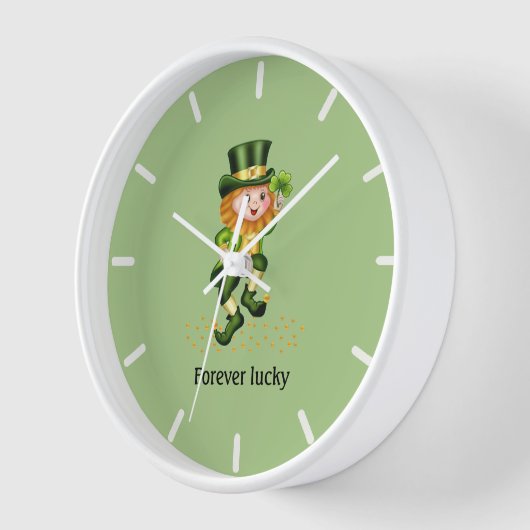 Forever Lucky Green Gnome op Light Green Clock (Hoek)