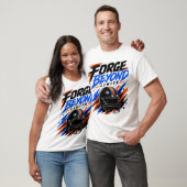 Forge Beyond Limits Voetbalhelm Ontwerp | Motiv T-shirt (Unisex)