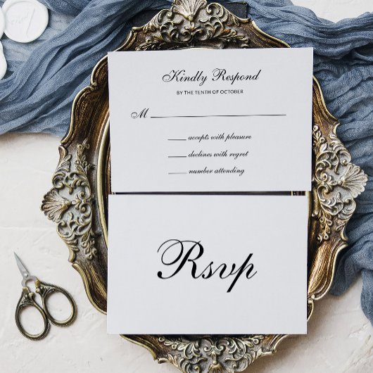Formal and Classic | Black and White Wedding RSVP Kaartje