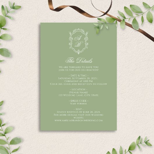Formal Sage Green Floral Monogram Crest Wedding Informatiekaartje