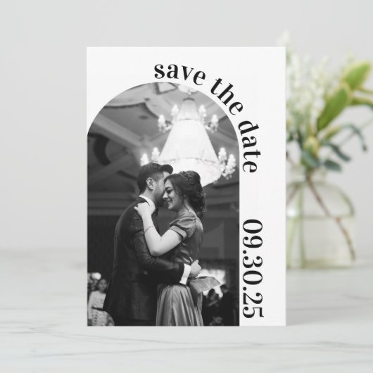 Formeel Eenvoudig Zwart en Wit Bewaar de Datum Save The Date (Staand voorkant)