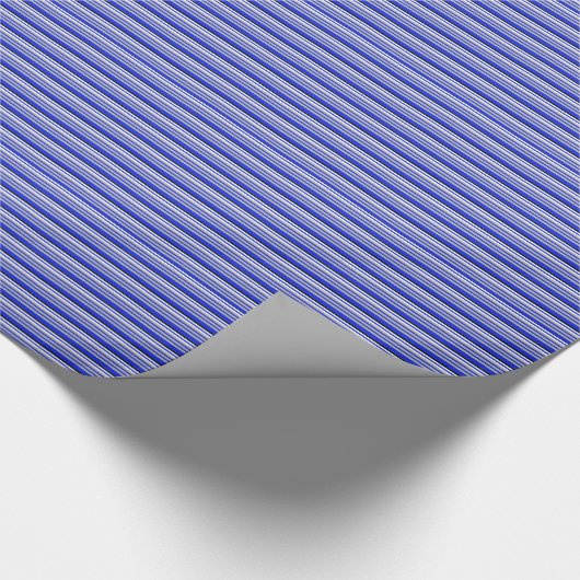 Formeel omslagpapier met dunne blauwe lijn cadeaupapier (Hoek)