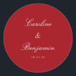 Formeel script Elegant Wedding Custom Red Ronde Sticker<br><div class="desc">Stijlvolle formele klassieke klassieke klassieke traditionele scriptlegante weddenschap Aangepaste klassieke ronde Sticker in rood en wit</div>
