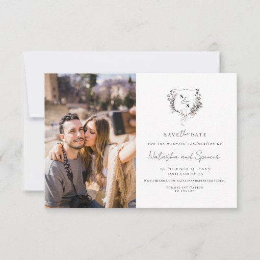 Formeel zwart-wit bloemenborstmonogram save the date (Voorkant)