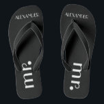 Formele bruidegoms bruiloft gepersonaliseerd teenslippers<br><div class="desc">Een leuke toevoeging aan uw strand of aan het zwembad bruiloft! Zwarte teenslippers met het woord "Mr" en de naam van de bruidegom zijn gepersonaliseerd. Om bijpassende bruiden teenslippers te zien - Bezoek mijn winkel "The Hungarican Princess" op www.zazzle.com/hungaricanprincess*. Kijk in mijn categorie "Teenslippers". Felicitatie!</div>