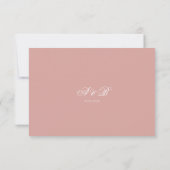 Formele Dusty Rose Rand Monogram Script Bruiloft RSVP Kaartje (Achterkant)