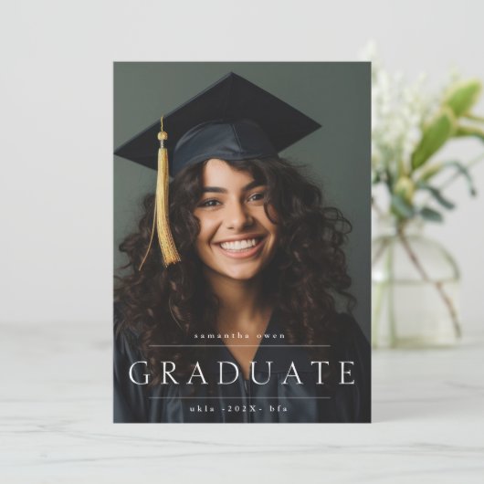 formele, moderne volledige fotouniversiteit aankondiging (Staand voorkant)