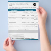 Formulier voor klanttevredenheidsonderzoek op maat flyer (Hand)