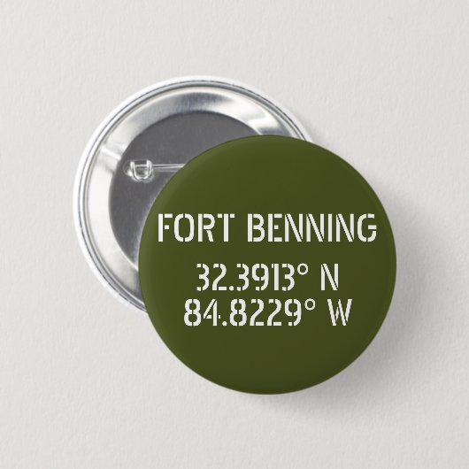 Fort Benning Latitude Lengtegraad Ronde Button 5,7 Cm (Voorkant /achterkant)