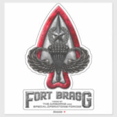 Fort Bragg 14"Hoge Custom-Cut Vinyl Sticker (Vel)