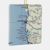 Fort Bragg Retro Map Keramisch Ornament (Rechts)