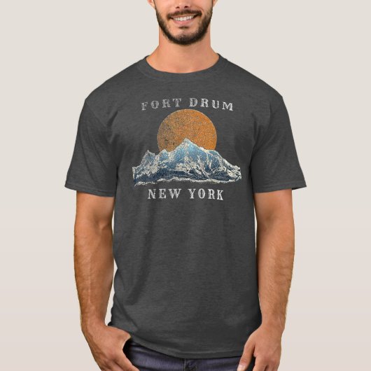 Fort Drum New York Mountain Sunset Scene T-shirt (Voorkant)