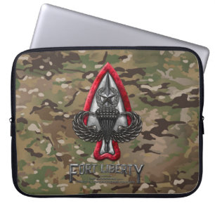 Fort Liberty Camo 15-inch laptophoes Laptop Sleeve