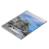 Fortress walls, rocky kust en zee in Kroatië Notitieboek (Linkerzijde)