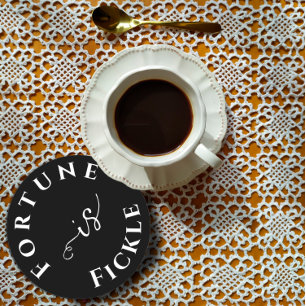 Fortune is fictieve wijsheid zwart wit ronde kartonnen onderzetter