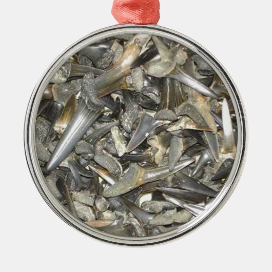 Fossiele haaientanden patroon metalen ornament (Voorkant)