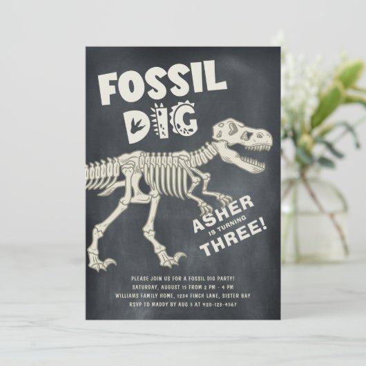 Fossil Dig Dinosaur Birthday Party Kaart (Staand voorkant)