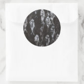 Fossil White Fish op zwarte achtergrond Ronde Sticker (Tas)