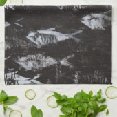 Fossil White Fish op zwarte achtergrond Theedoek (Gevouwen)