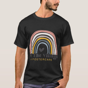 Foster Care Parents is de dorpsregenboogadoptie T-shirt
