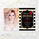Foto: 16 oktober - Red Kiss Gold Black Kaart<br><div class="desc">Foto Sweet 16 Birthday - Red Kiss Gold Black. Zoiets zestien verjaardagsfeestdagen met je foto. Met zwarte witte strepen,  scriptlettertype,  lippen en confetti. Klein zwart wit rood met faux glitter Gold. Ideaal voor een elegante 16e bday viering.</div>