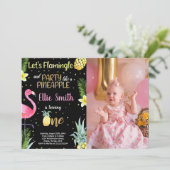 Foto 1e zwarte glitter flamingo ananas kaart (Staand voorkant)