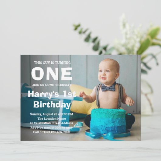 Foto 1st Birthday Invitation | Jongen eerste verja Kaart (Staand voorkant)