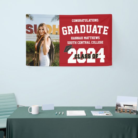 Foto 2024 Rode Afstuderen banner met Pet (Beurs)