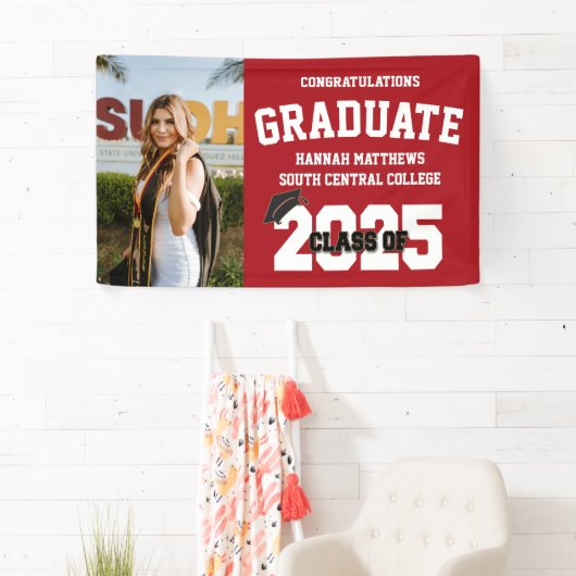 Foto 2025 Rode Afstuderen banner met Pet (Insitu)