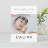 Foto 2e verjaardag Heart Invitation Kaart (Staand voorkant)