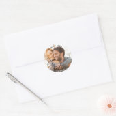 Foto Afbeelding Zwart Moderne Script SAVE THE DATE Ronde Sticker (Envelop)