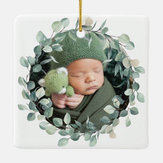 Foto Baby Eerste kerst Eucalyptus krans Keramisch Ornament (Achterkant)
