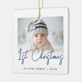 Foto Baby's Eerste Kerstmis Navy Blauwe Script Keramisch Ornament (Links)