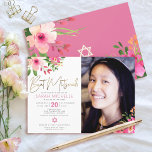 Foto Bat Mitzvah Bloemen Waterverf Goud Script Kaart<br><div class="desc">Wees trots, verheug je en laat deze mijlpaal van je favoriete Bat Mitzvah zien met deze verfijnde, gepersonaliseerde foto-uitnodiging! Een chique, prachtige, roze en perzik bloemige waterverf met faux gouden folie script typografie modern stoffig roos en grijs sans serif type bedekt een witte achtergrond aan de linkerkant, uw gepersonaliseerde foto...</div>