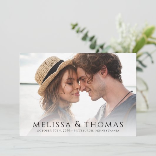 Foto Bewaar de datum Eenvoudige Minimalistische QR Save The Date (Staand voorkant)