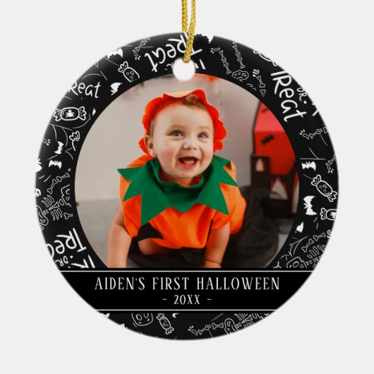 Foto: Black and White Baby's First Halloween Keramisch Ornament (Voorkant)