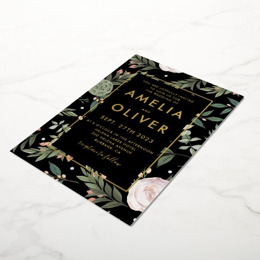 Foto: Black Blush Floral Wedding Gold Foil Folie Uitnodiging (Gedraaid)