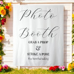 Foto Booth Black White Wedding Wandkleed<br><div class="desc">Fotocabine Zwart-wit Trouwbord Banner Achtergrond. Meer producten met dit ontwerp zijn in het onderstaande collectie.</div>