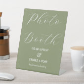 Foto Booth Wedding Sage Green Sign Reclamebord Met Voetstuk (Insitu)