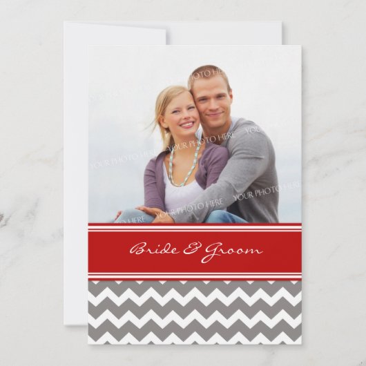 Foto bruiloft Invitaties Gray Red Chevron Kaart (Voorkant)
