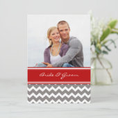 Foto bruiloft Invitaties Gray Red Chevron Kaart (Staand voorkant)