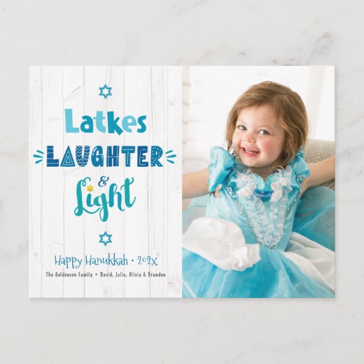 Foto Chanoeka Latkes lachen licht rustiek hout Feestdagenkaart (Voorkant)
