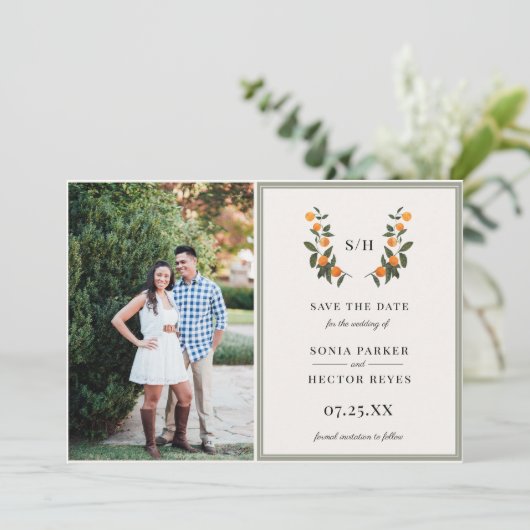 Foto Citrus Crest Monogram Save The Date (Staand voorkant)