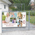 Foto Collage 5 Afbeelding 70th Birthday Banner<br><div class="desc">Een gepersonaliseerde banner die een 70e verjaardag viert - of die je op elke andere leeftijd aanpast! Het fotomalplaatje is opstelling voor u om 5 van uw favoriete foto's toe te voegen die in een fotocollage van horizontale landschaps en verticale portretformaten worden getoond. De formulering "Happy Birthday [jouw naam]" in...</div>