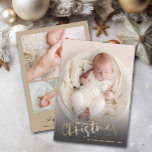 Foto Collage Kerstmis Geboorte Aankondiging<br><div class="desc">De aankondigingen van het thema Sweet-vakantie zijn voorzien van je favoriete pasgeboren foto aan de voorkant met de groet Kerst en je namen. Je baby's geboortestatistieken en 3 foto's op de achterkant. VERANDERT de achtergrondkleur op de rug met onze Edit hulpmiddelen.</div>