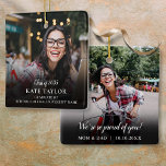 Foto Collage Modern Gradun Party Invitation Keramisch Ornament<br><div class="desc">Met uw 2 favoriete foto's van het afstudeerder,  kan deze moderne ornament van het afstuderen draaide keepname met uw foto's van het afstudeerder,  naam en uw speciale bericht worden gepersonaliseerd. Ontworpen door: Thisnotme©</div>